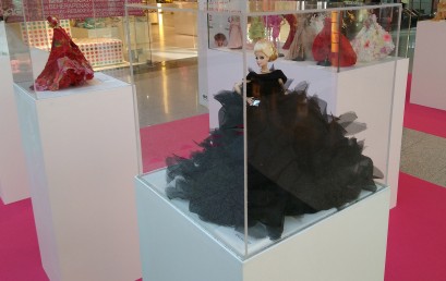 ESNE Asturias repasa la historia de la moda con Barbie de protagonista