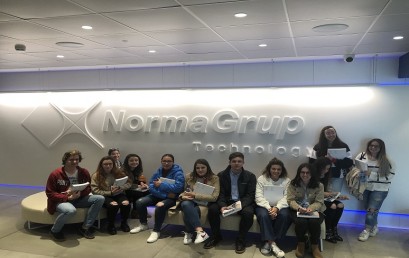 VISITA ALUMNOS ARQUITECTURA DE INTERIOR ESNE ASTURIAS A LAS INSTALACIONES DE NORMAGRUP