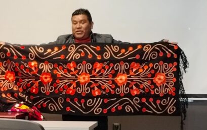 MODA INDÍGENA & EMOCIONES HECHAS A MANO